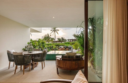 Zihuatanejo Villa | Ground-Floor Ocean-View Villa with Private Plunge Pool
