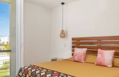 Valle Dorado Apartment | Ground floor | Pool | 10min away from beach