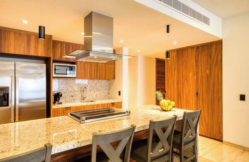 Cabo San Lucas Apartment | Group Apt #13 #16, no view, 3BR, 12 pax