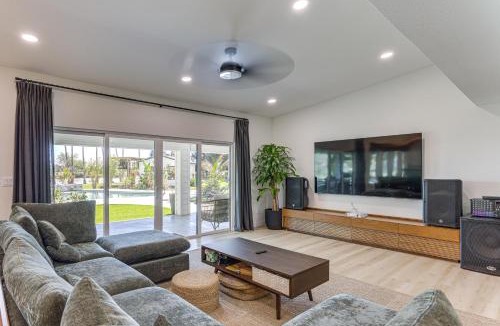 Sebastian House | Group Getaway: Luxe Riverfront Gem in Los Fresnos!