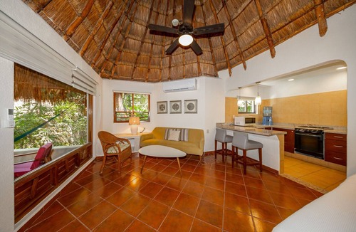 Gonzalo Guerrero Ski Chalet | GS130. Garden Suite Doble