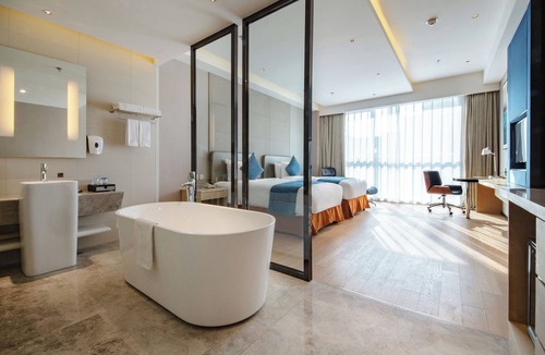 Jinzhou District Hotel | H Crytal Hotel (Jinma Road, Dalian Development Zone)