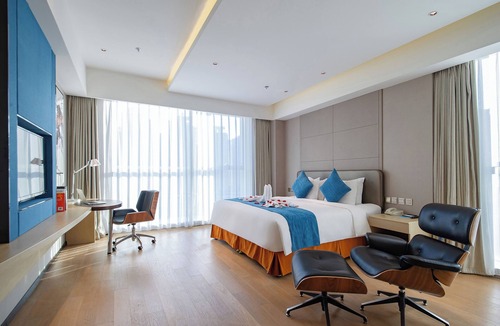 Jinzhou District Hotel | H Crytal Hotel (Jinma Road, Dalian Development Zone)