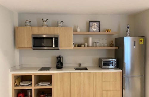 Ildefonso Green Apartment | H&H Cozy Apartment (walking distance to Downtown)