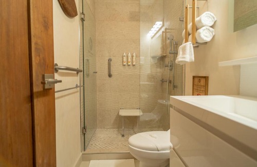 Jimenez Hotel | Ha Deluxe Queen