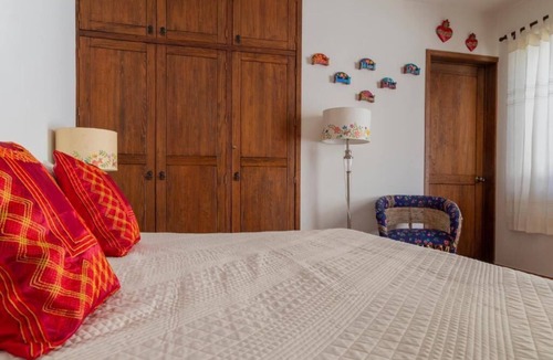 Reforma Bed & Breakfast | Habitación Alebirjes en Casa Los Arquitos B&B