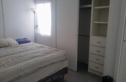 Ciudad Juarez House | Habitación con terraza