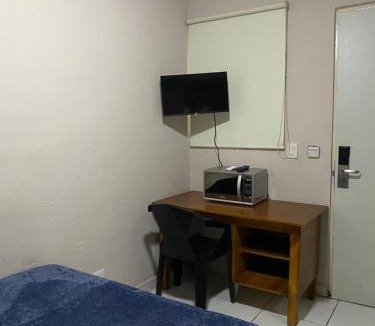 Monterrey House | Habitacion C10 privada centro monterrey
