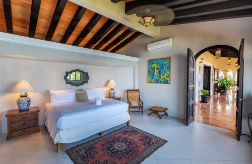 Conchas Chinas Villa | Hacienda Conchas Chinas Puerto Vallarta