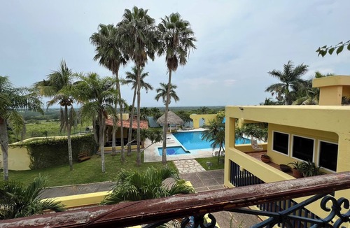 Pueblo Viejo House | Hacienda Girasoles Tampico