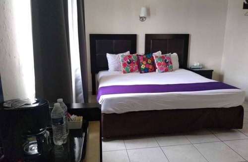 Zapotlanejo Hotel | Hacienda Sta Irene