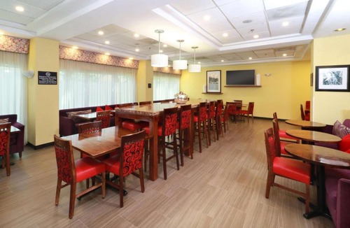 Tlaquepaque Hotel | Hampton Inn by Hilton Guadalajara-Aeropuerto