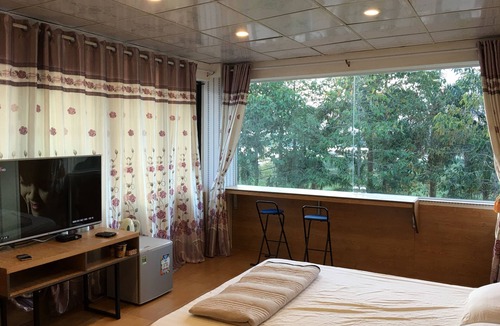 Quang Ngai Hotel | Hana Riverside Villa