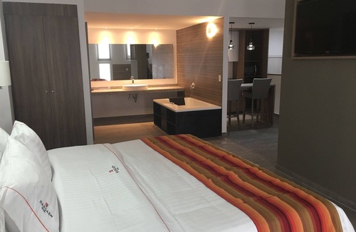 Tlajomulco de Zuniga Hotel | Hangar Inn Guadalajara Aeropuerto