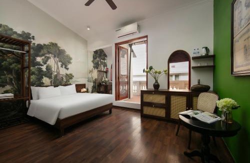 Hang Buom Hotel | Hanoi Backpackers Hostel & Rooftop bar