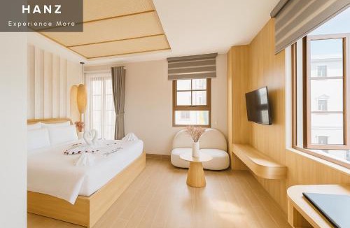 Ong Lang Resort | HANZ Lagoon Sunset Hotel