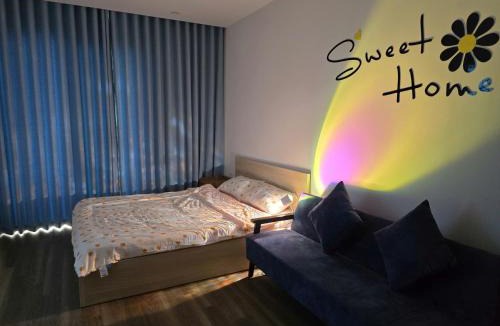 Gia Lam Apartment | Happy Home ZR3