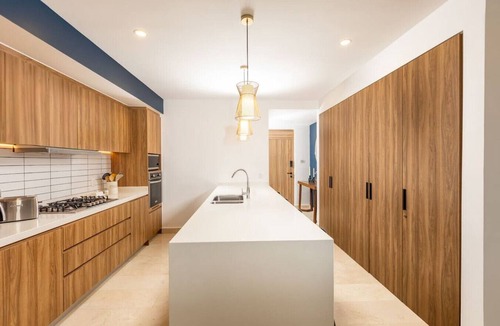 Las Glorias Apartment | Harbor NT2307 by Moikkarentals