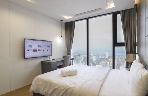 Ngoc Khanh Hotel | HCMC - Vinhomes Metropolis Capital Center