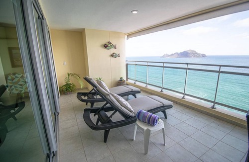 Zona Dorada Condo | Heated Pool Stunning Las Gavias Golden