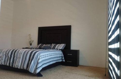 Ciudad Juarez House | Hermosa casa a 5 minutos del consulado Americano, cuenta con 3 recamaras, sistema de refrigeración y calefacción