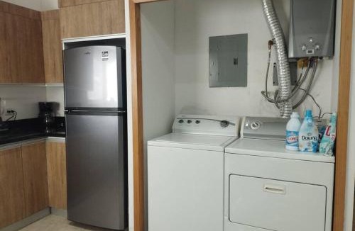 Ciudad Juarez House | Hermosa casa a 5 minutos del consulado Americano, cuenta con 3 recamaras, sistema de refrigeración y calefacción