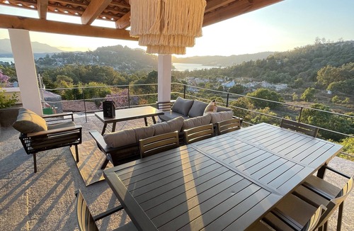 Valle de Bravo House | Hermosa casa acogedora con alberca y terraza con vistas espectaculares al lago