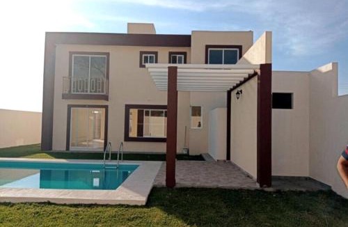Ayala House | Hermosa Casa Alberca Climatizada por Paneles Solares
