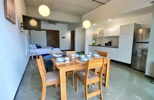 Zona 1 Apartment | Hermoso Malibú Loft - North 4th