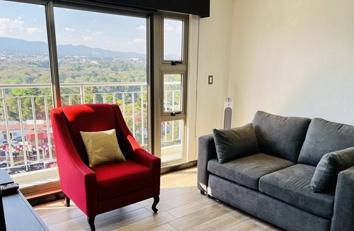 Zona 11 Apartment | Hermoso y Amplio Apartamento Totalmente Equipado