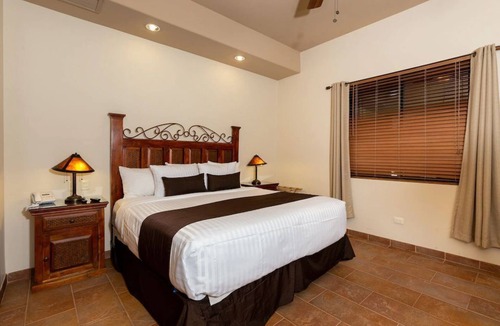 Puerto Penasco Resort | High-Floor Oceanfront 1-BR in Las Palomas Phase 2 – Sweeping Sea of Cortez Views