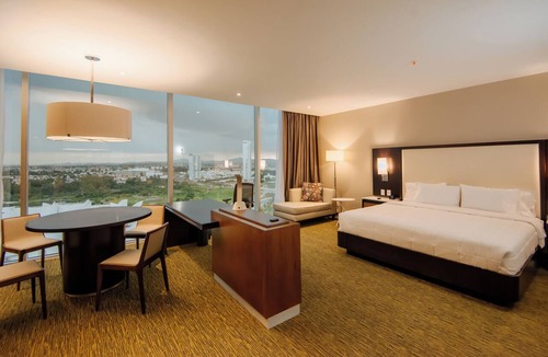 Angelopolis Hotel | Hilton Garden Inn Puebla Angelópolis, Mexico