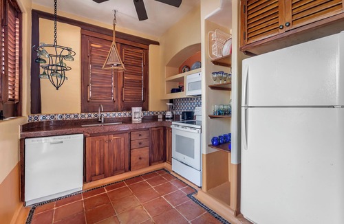 Zihuatanejo Resort | Hilton Grand Vacations Club Zihuatanejo