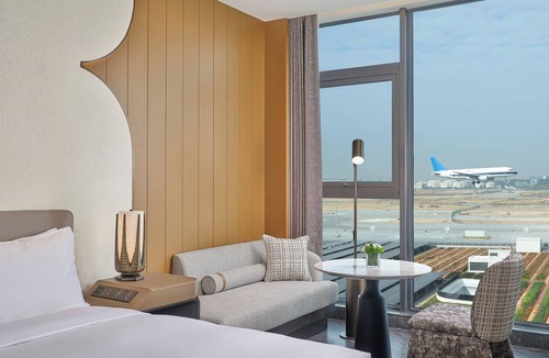 Nanhai Hotel | Hilton Guangzhou Baiyun Airport Terminal 3
