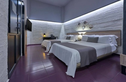 Historic Center Hotel | Historic Mexico City Stay With 2 Queen Beds Near Cultural Attractions