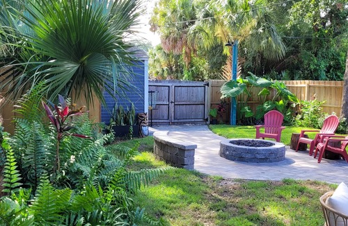Urban Core House | Historic Springfield 1 Bedroom 1 Bathroom Near Downtown Jacksonville