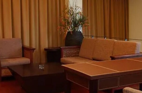 Dounan Hotel | Hiye Motel