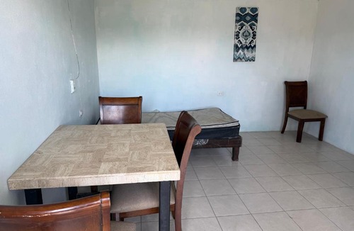 Los Cangrejos II y III House | HM cuarteria cangrejos