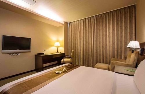 Shengang District Hotel | Ho Fong Business Stay