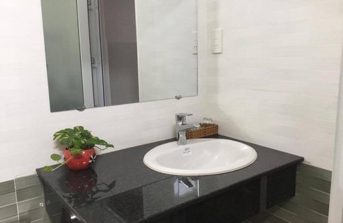 Ninh Hoa Hotel | Hoang Gia Doc Let