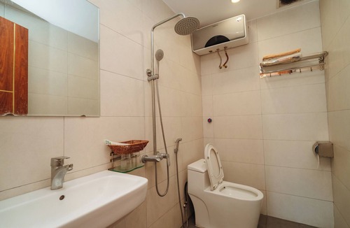 Quan Do Son House | Hoang Lam Hotel