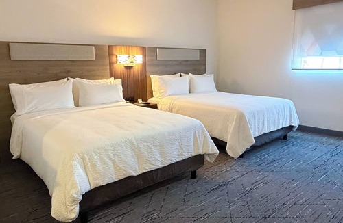 Los Mochis Hotel | Holiday Inn Express And Suites Los Mochis Centro By Ihg
