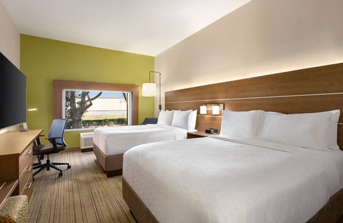 Mission Hotel | Holiday Inn Express Hotel & Suites Mission-McAllen Area by IHG