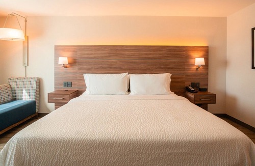 Ciudad Juarez Hotel | Holiday Inn Express Hotel & Suites Cd. Juarez - Las Misiones by IHG