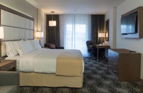 Chihuahua Hotel | Holiday Inn Express & Suites Chihuahua Juventud by IHG