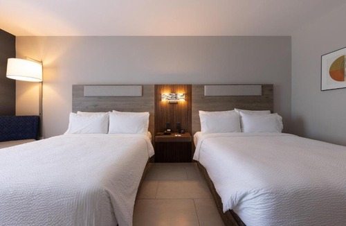 Mazatlan Hotel | Holiday Inn Express & Suites Mazatlan by IHG