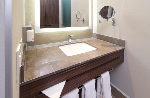 San Pedro Garza Garcia Hotel | Holiday Inn Express & Suites Monterrey Valle by IHG