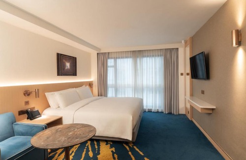 Tsim Sha Tsui Hotel | Holiday Inn Golden Mile by IHG