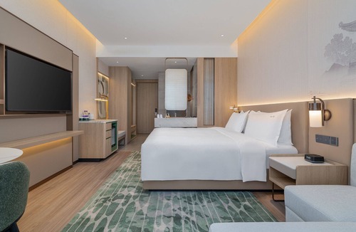 Lixia District Hotel | Holiday inn Jinan Qianfo Mountain