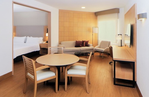 Zona Rio Hotel | Holiday Inn Tijuana Zona Rio by IHG